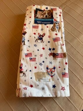 SET OF 3 HUMANE SOCIETY KITCHEN TOWELS, DOGS, JULY 4, NEW